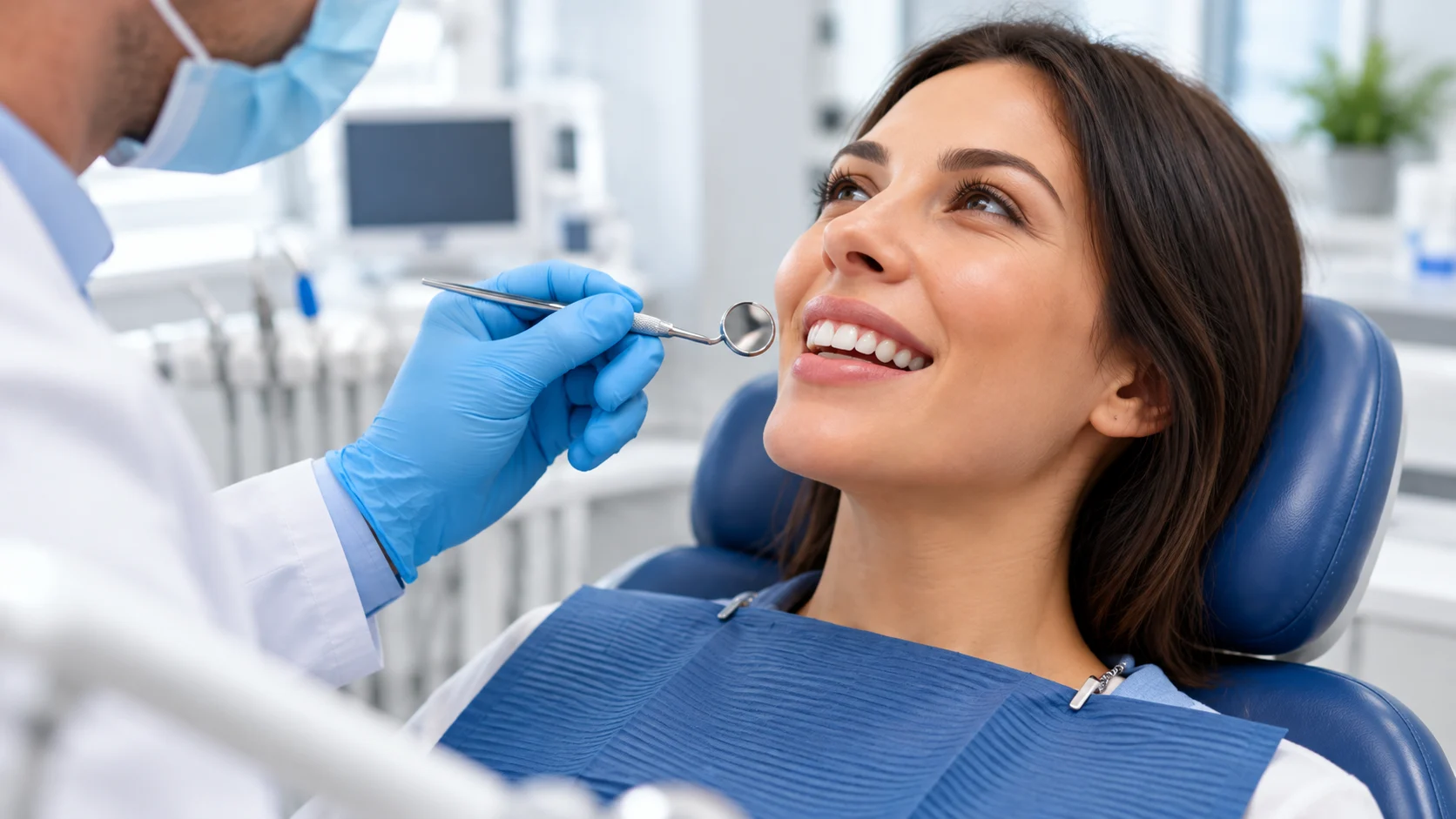 Paziente durante una visita parodontale presso lo Studio Dentistico Del Dr. Alfonso Di Mambro